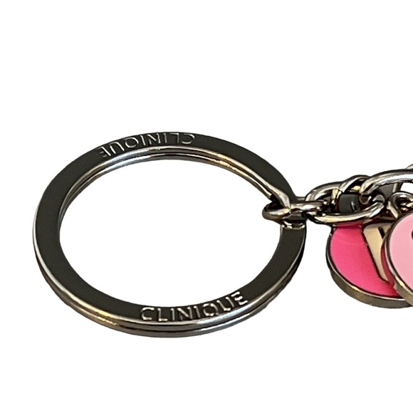 Clinique Breast Cancer Awareness Keychain - Picture 6 of 9